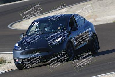 media/Nov-08-2025-Speed Ventures (Sat) [[1c7a6332f5]]/TC B/Session 1 (Turn 3)/